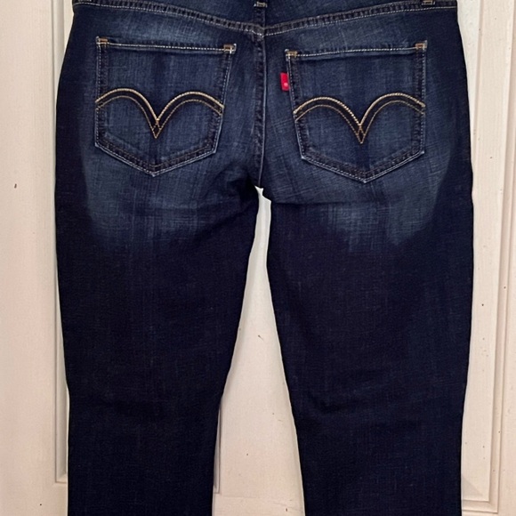 LEVIS - Picture 6 of 9